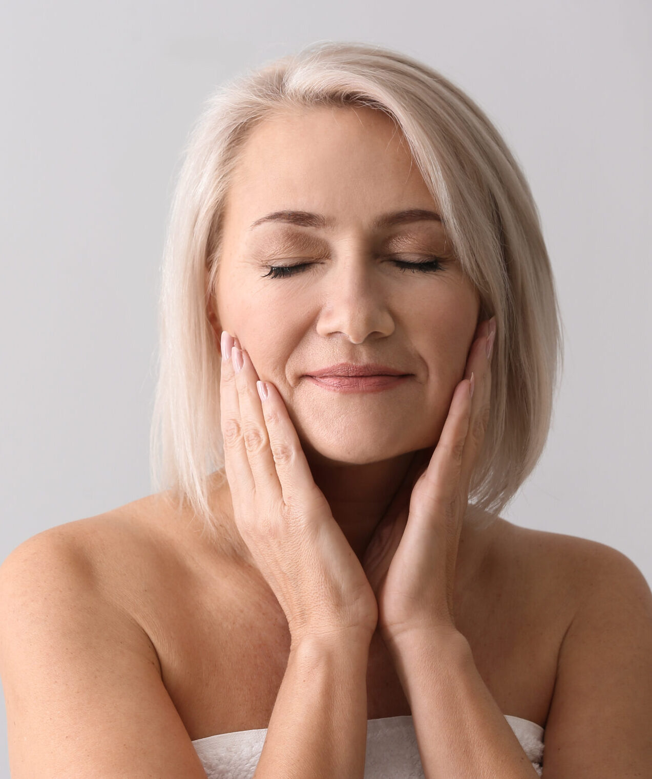 Non-Surgical Facelifts - female model