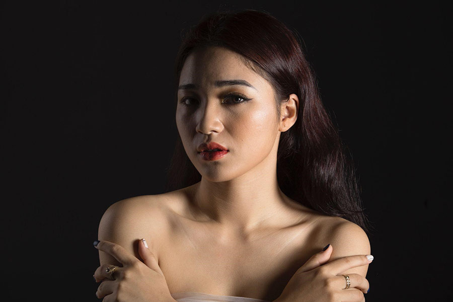 Issues That Neck Lifts Solve. Asian Female model