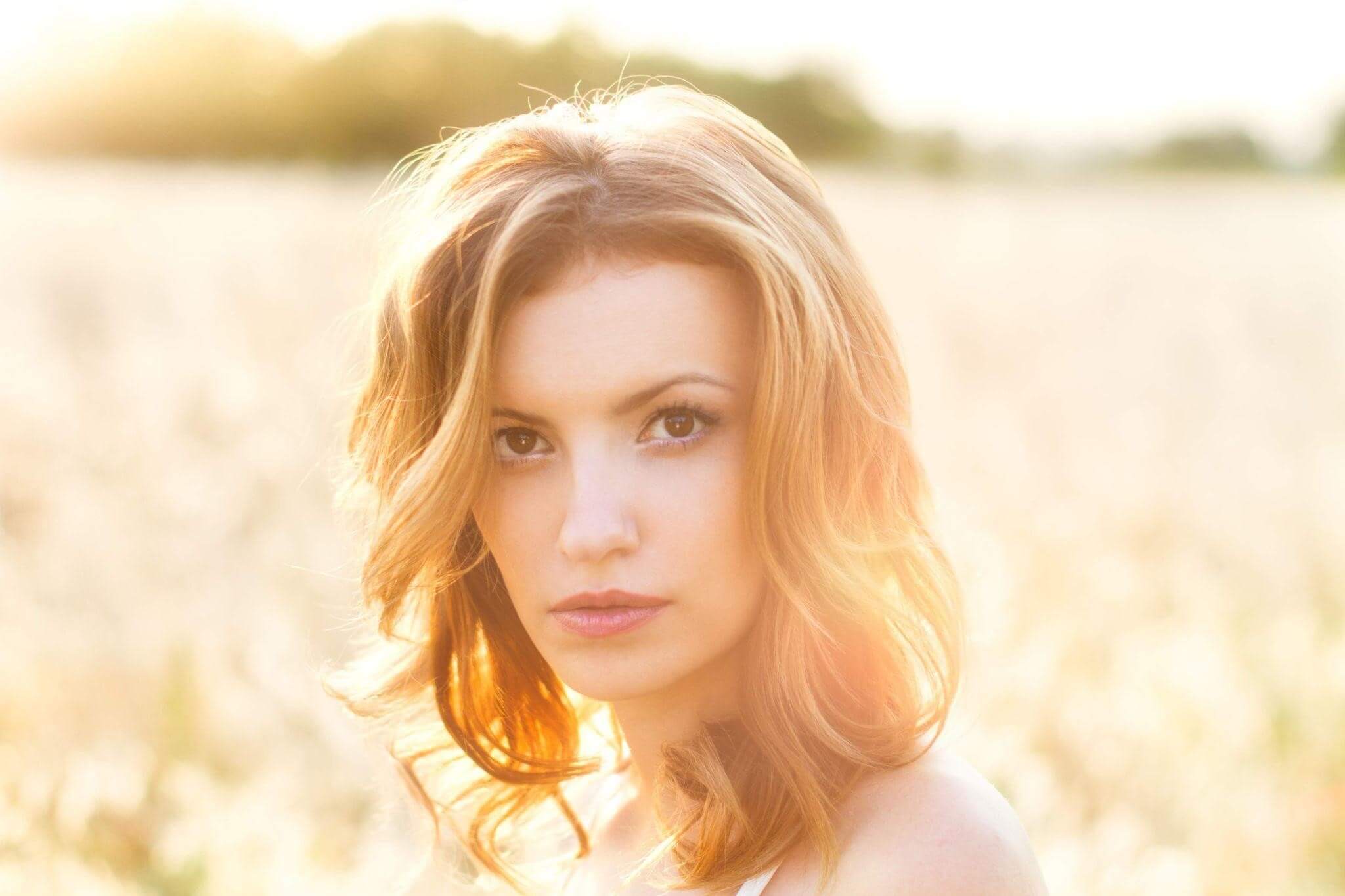 Before Blepharoplasty: female model